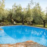 Mit Garten Und Schwimmbad In Den Huegeln Der Marken- By Interhome