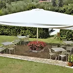 Mit Garten Und Schwimmbad In Den Huegeln Der Marken- By Interhome
